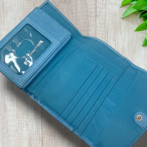 Vintage Fossil Blue Patchwork Leather Bifold Wallet ID Coin Pouch Cards Bills - Picture 3 of 6